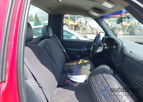 2002 Chevrolet Silverado 1500 из США, поврежденный, VIN 1GCEC14W22Z103016